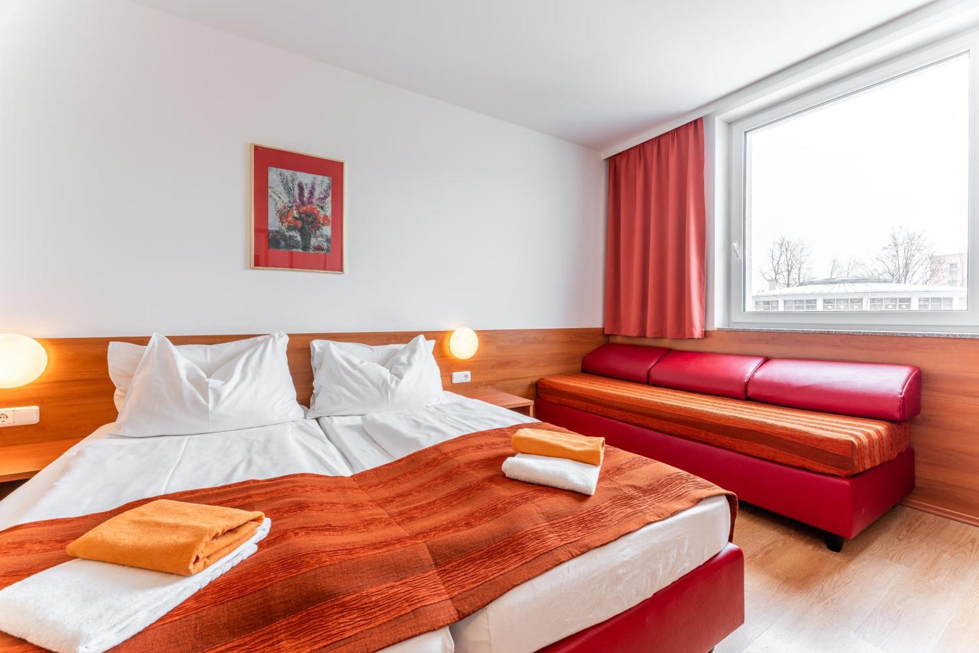 Hotel Oekotel Messe 3*